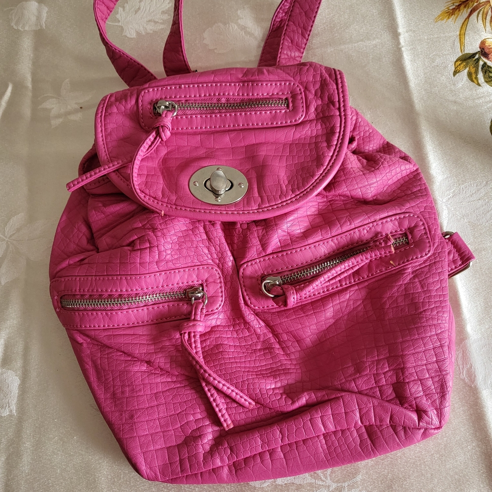 Bueno Bright Fuchsia Textured Women's Backpack